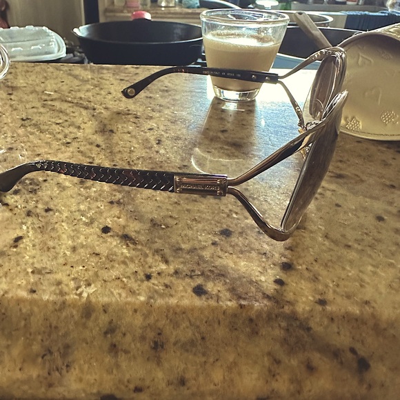 Michael Kors PARIS MKS421 Brown Gold sunglasses - Picture 2 of 4